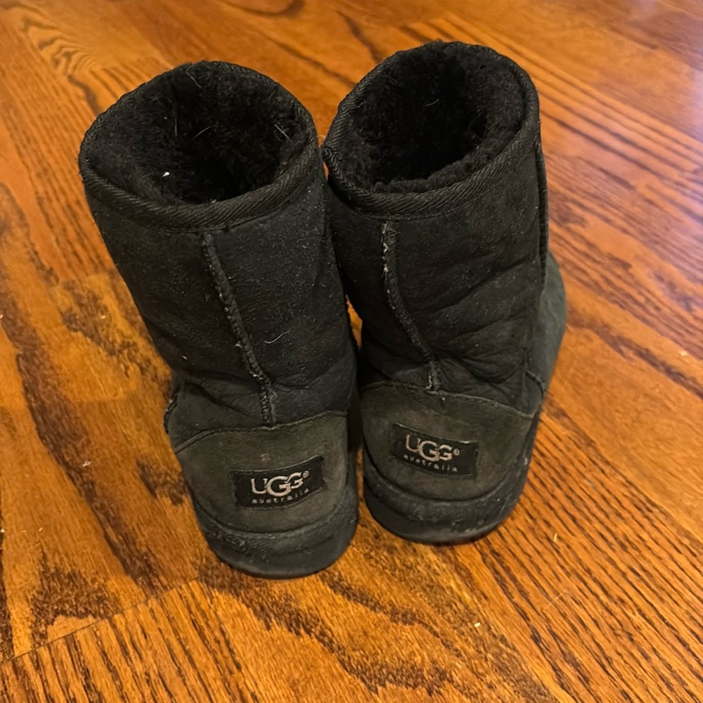 Uggs Black Classic Short size3